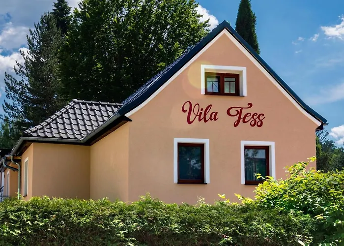 Tess Villa